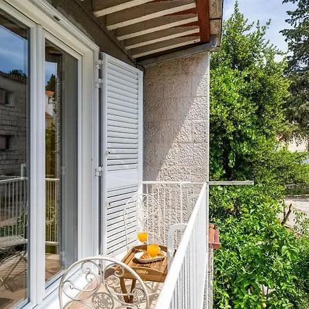 Ding Dong Appartement *